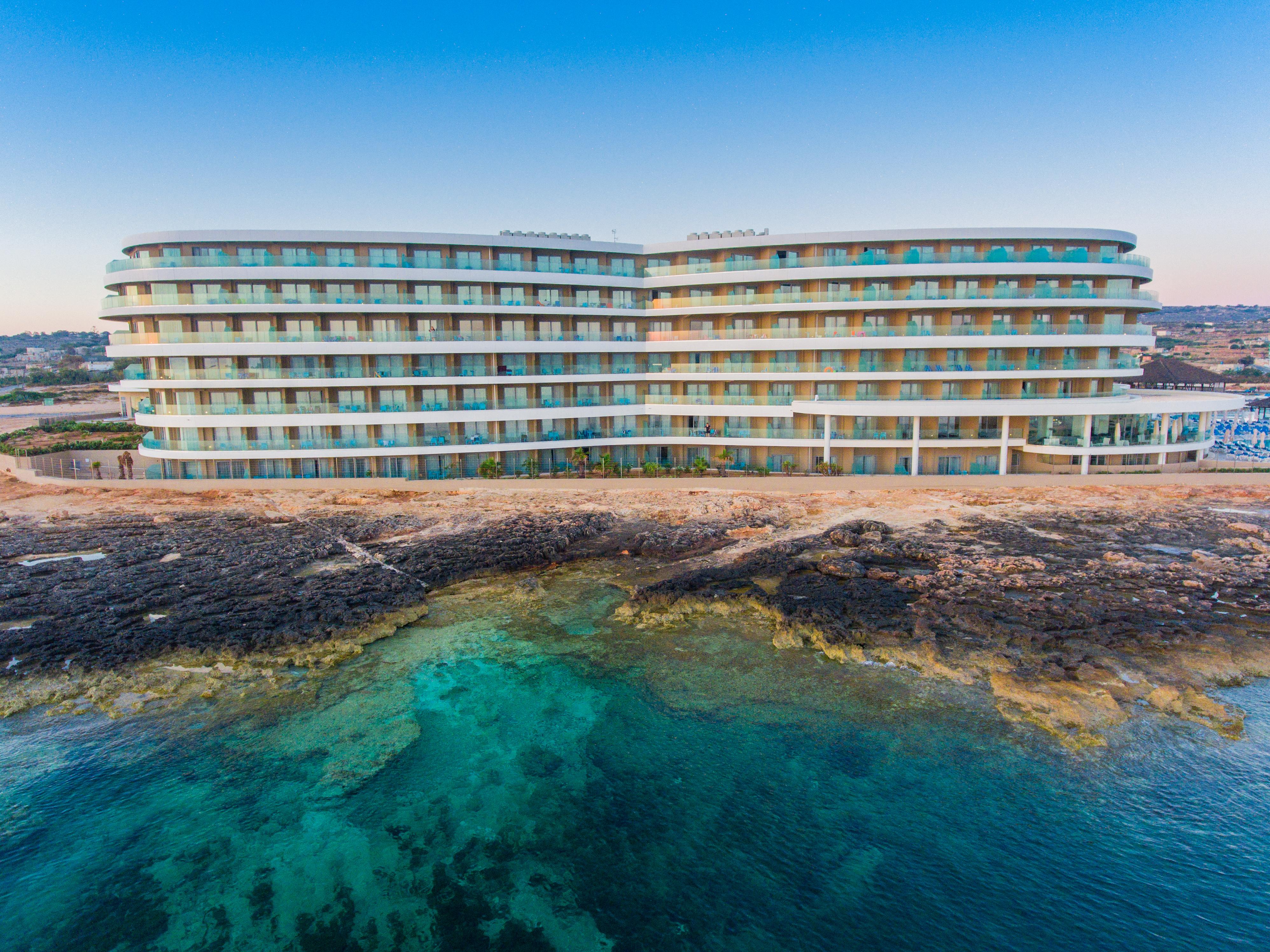 מליאהה Ramla Bay Resort מראה חיצוני תמונה